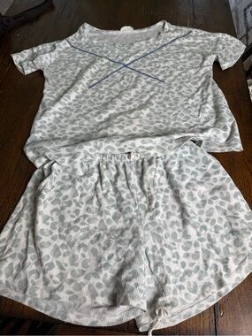 Blumin waffle knit Leopard Print Lounge Set - Top & Shorts L